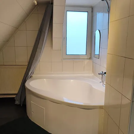 Zuhause G24 In - Bis Zu 6 Personen - 5 Minuten Bis Tripsdrill Bonnigheim